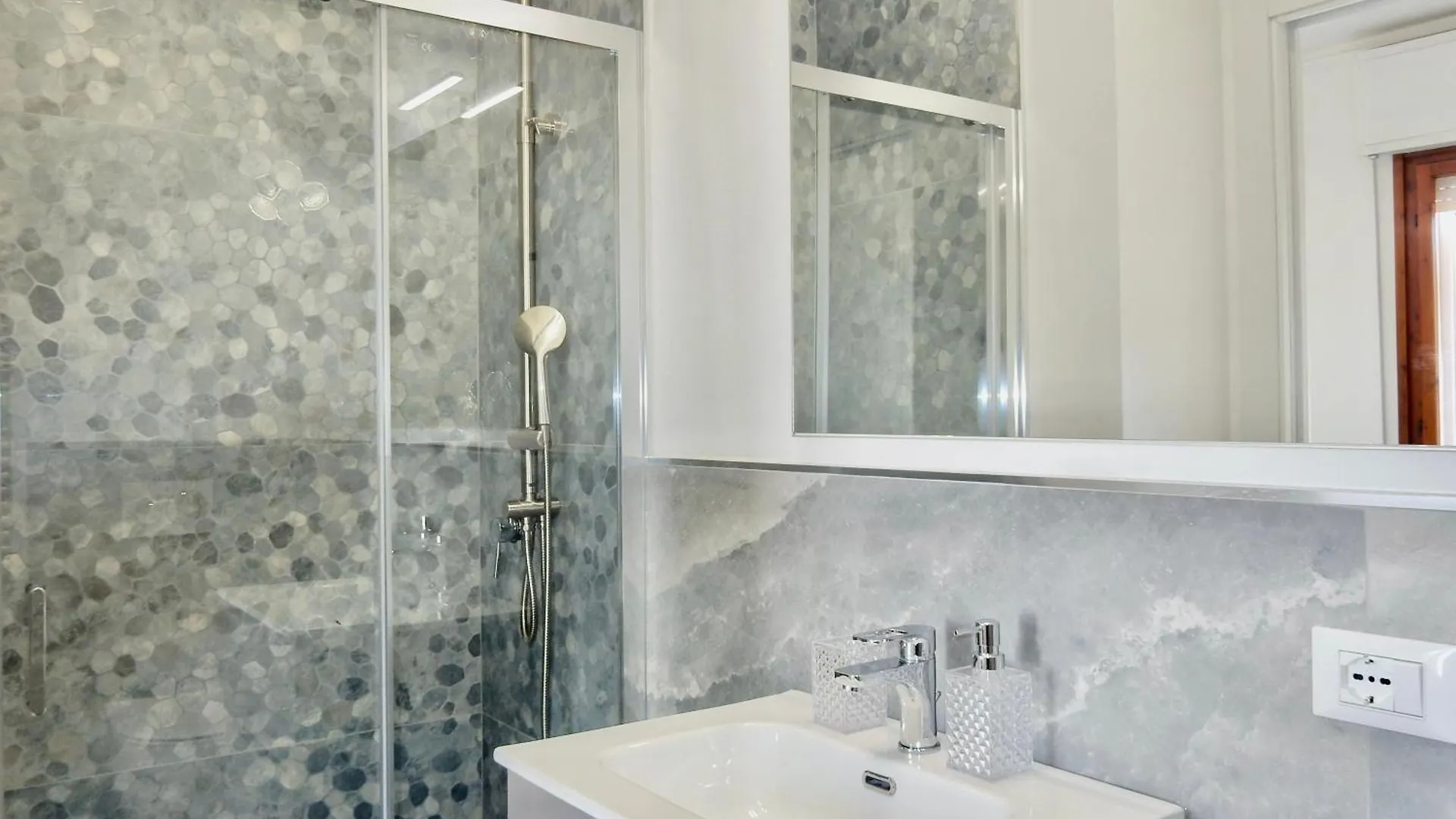 Abate Apartment 2Nd Floor Lido di Camaiore Olaszország